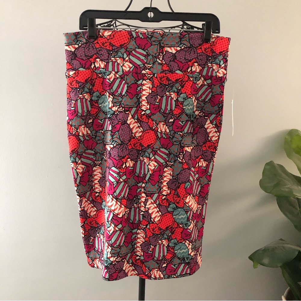 NWT Lularoe Candy Cassie Pencil Skirt- L